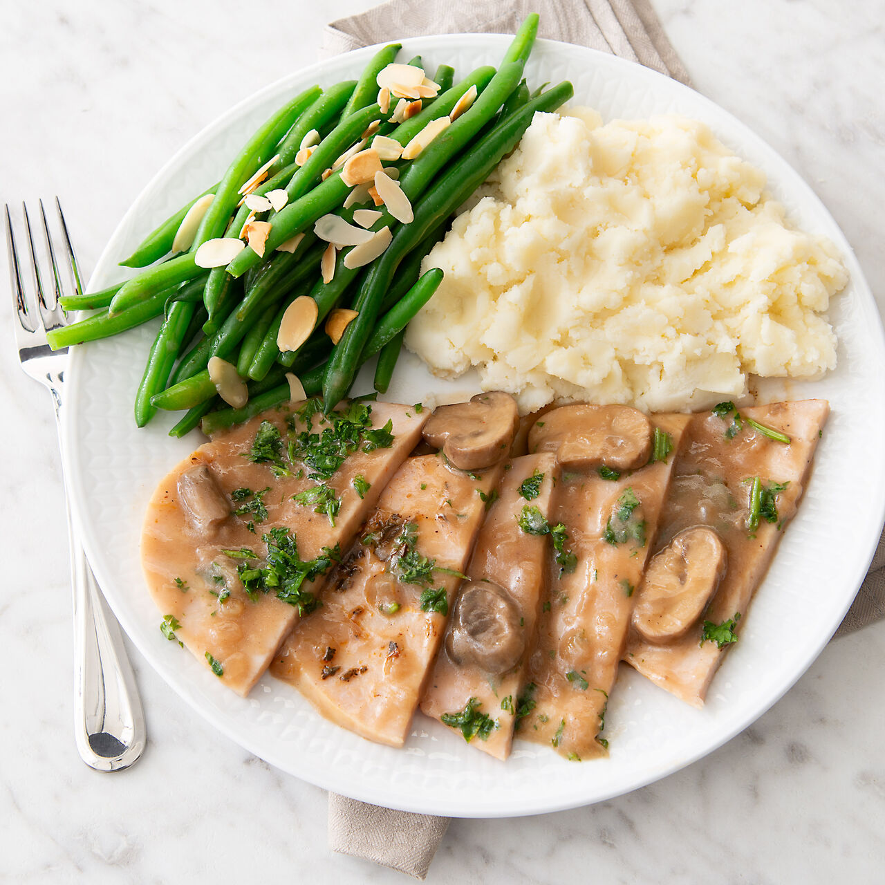 Traditional Roasted Turkey with Gravy Plate  large