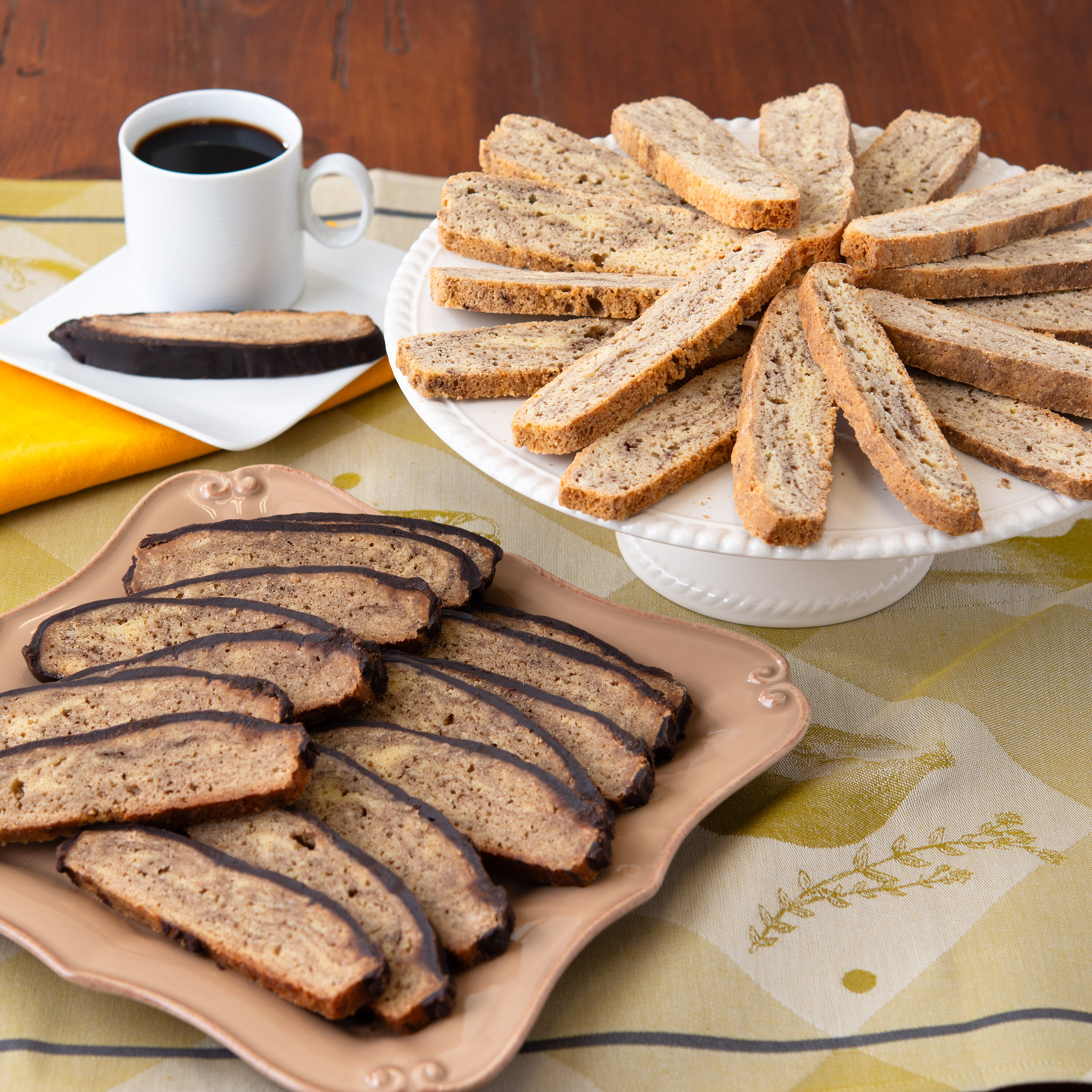 Moone Tsai, Quixote Rocinate, Dyer 3本セット Festa Della Frutta Biscotti Tin | Assorted Cookies in a Tin