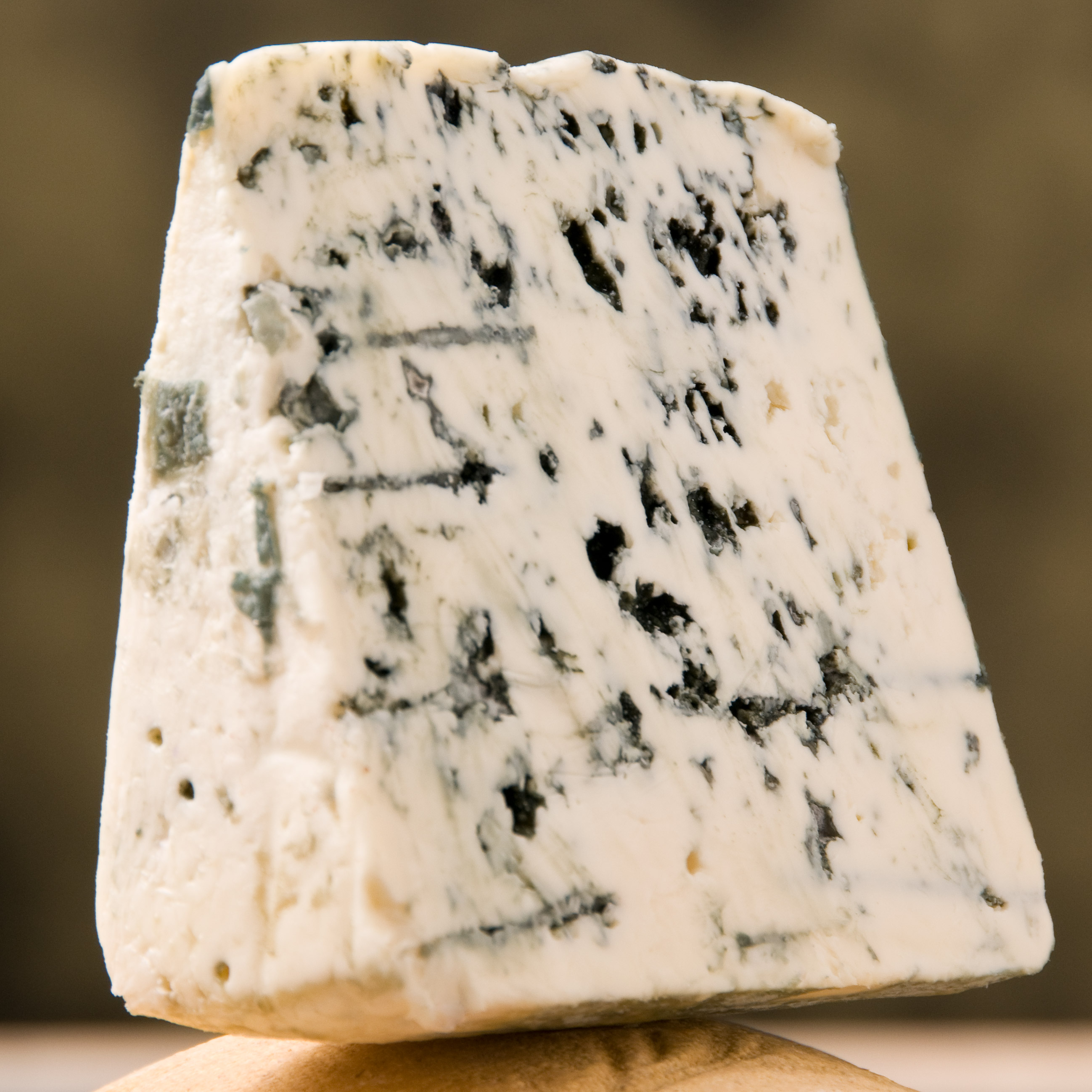 Buttermilk Blue Affine